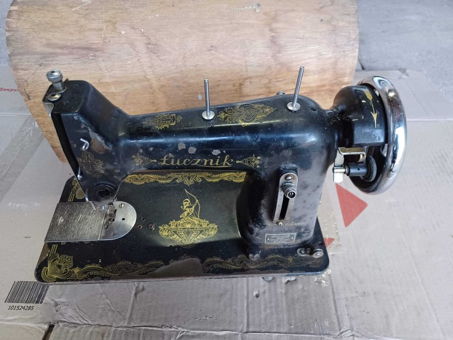 Швейная машинка ручная Zucznik Made Poland