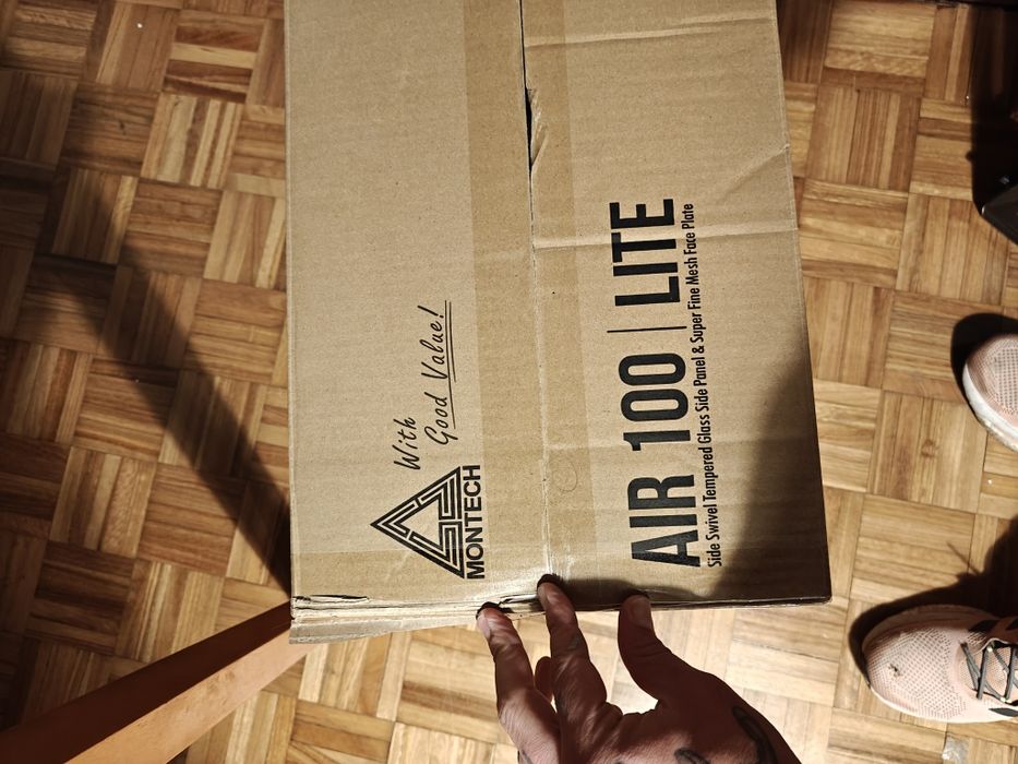 Caixa Montech AIR 100 Lite – Nova na Caixa