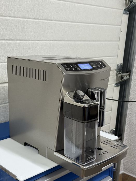 Кавомашина Delonghi Primadonna S Evo Делонгі Делонжі