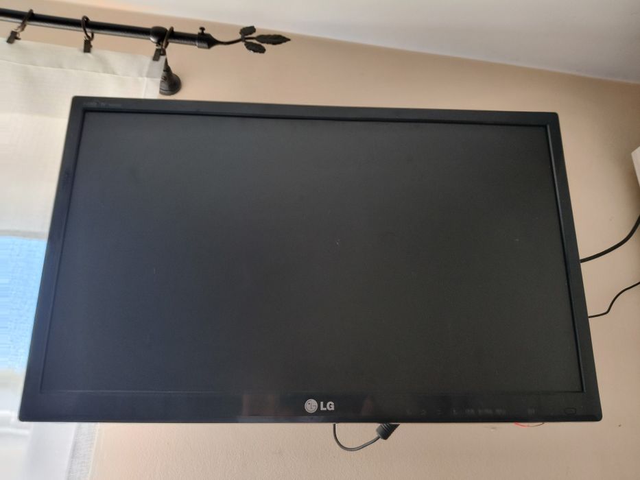 Telewizor LG 24 cale z dekoderem