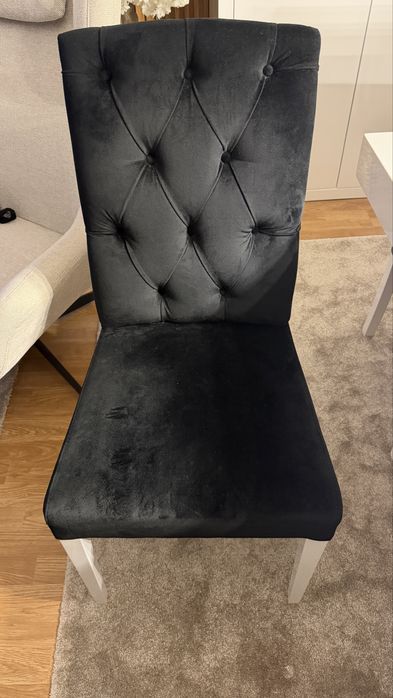 Vendo 4 cadeiras sala jantar pretas veludo