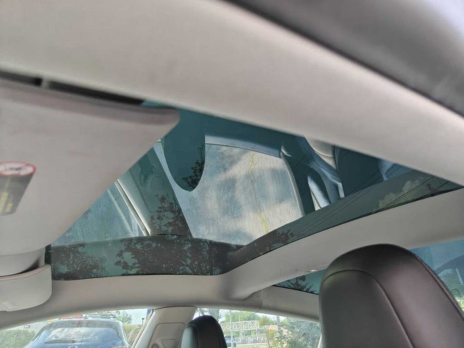 Tesla Model 3 Long Range      2022