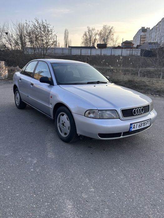 Ауді А4 1996, 1,8 безн