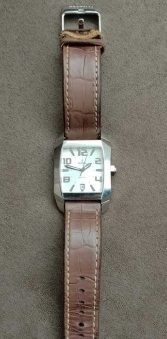 Вінтажний чоловічий годинник FESTINA F16136/1