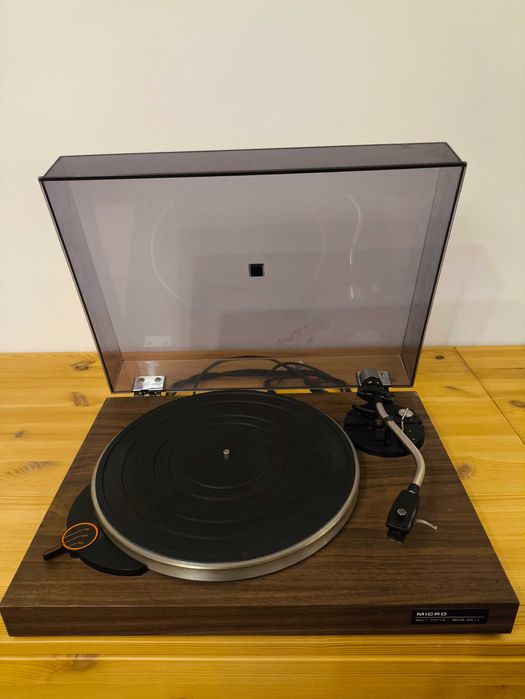 Gramofon ,Bang Olufsen ,JVC, Bernard Mikro Seiki