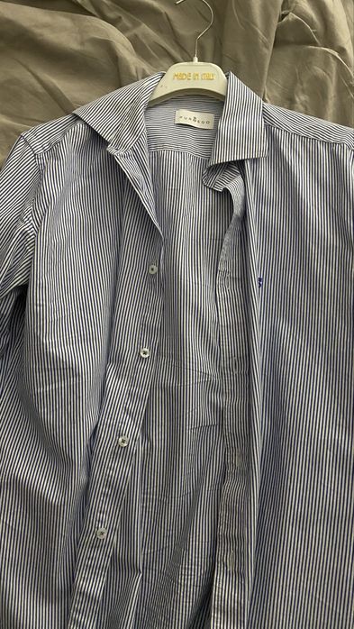 Lote de roupa e calcado