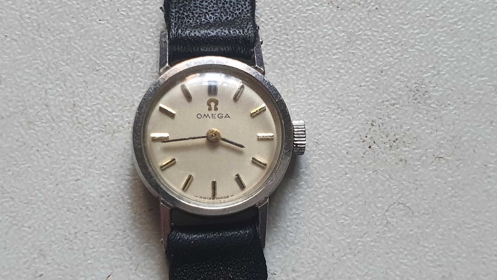 omega - manual - zegarek