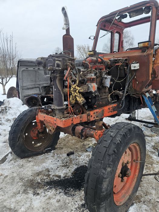 Капоти мтз та інше по мтз  уточнуйте та багатотінших запчасиин по мтз