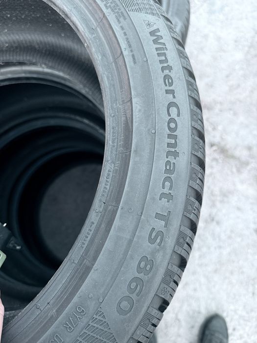 225 45 17 Continental TS860 90% Шини Зима