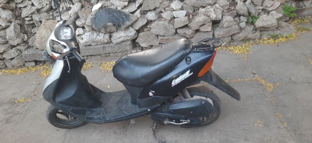 Продам скутер сузукі