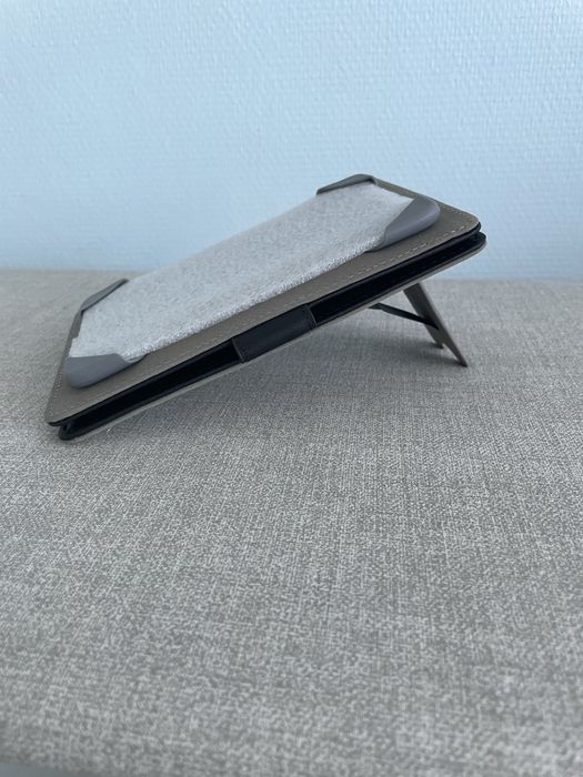 Etui 6,8” nowe uniwerslane
