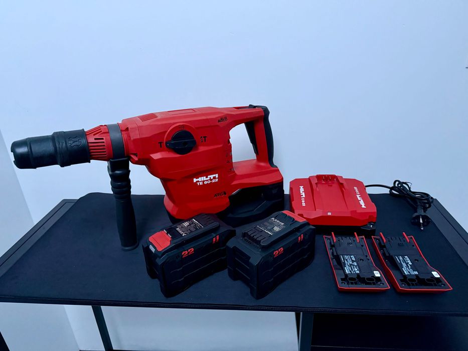 Duży zestaw młotowiertarka HILTI TE60-22 NURON NOWA AKU 12 Ah
