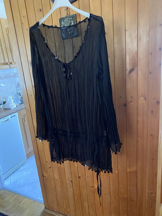 Zwiewna tunika z ozdobami Mohito