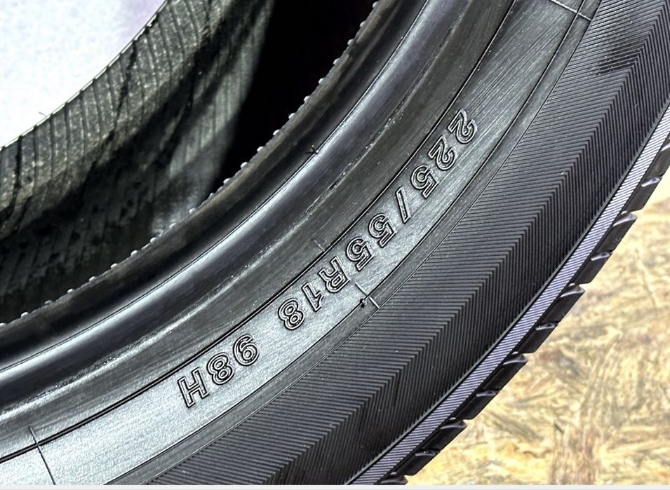 Автошини колеса резина 225/55 R18 Yokohama Blue Farth E70 2022 р літні