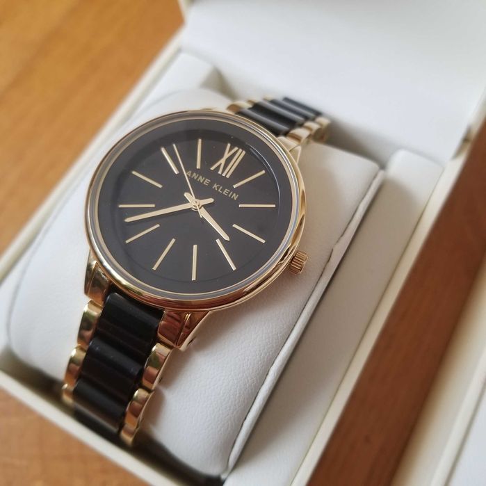 Часы ANNE KLEIN фирменные