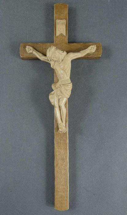 Wiszący Krzyż krucyfiks JEZUS pasyjka rzeźba drewno 34 cm