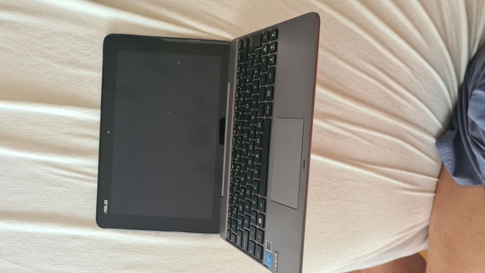 ASUS Transformer Book