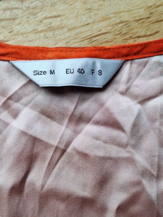 Sukienka letnia w kwiaty roz. M (40) - nieużywana