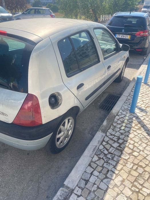 Vendo renault clio