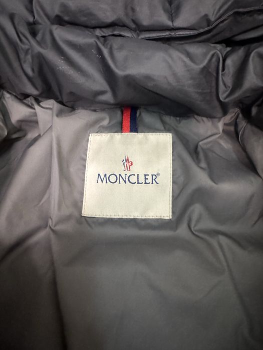 Пуховая куртка Moncler Maya