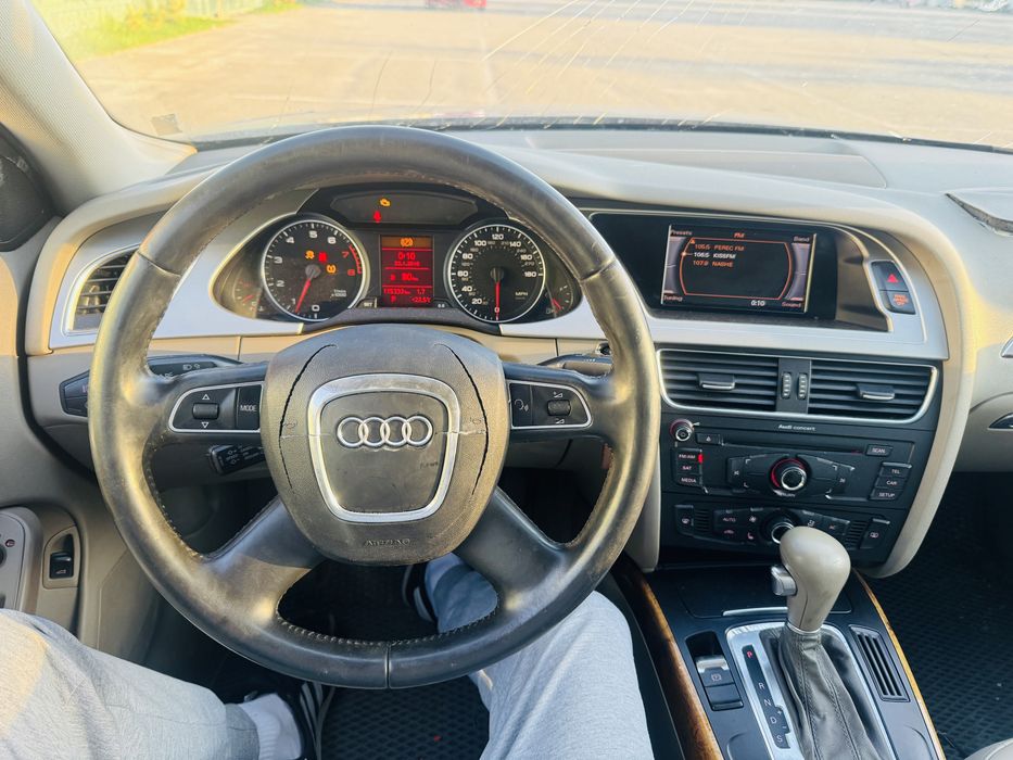 Продам Audi A4 2011 рік 2.0 Бензин Quattro після ДТП!