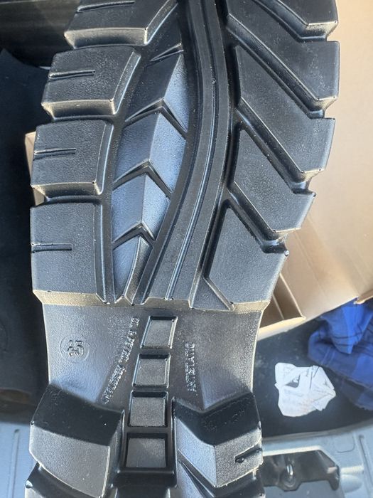 Buty gumowe bezpieczne