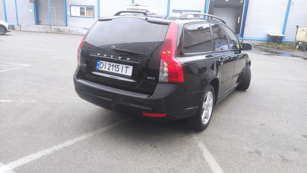 Продам Volvo V50 2.0D