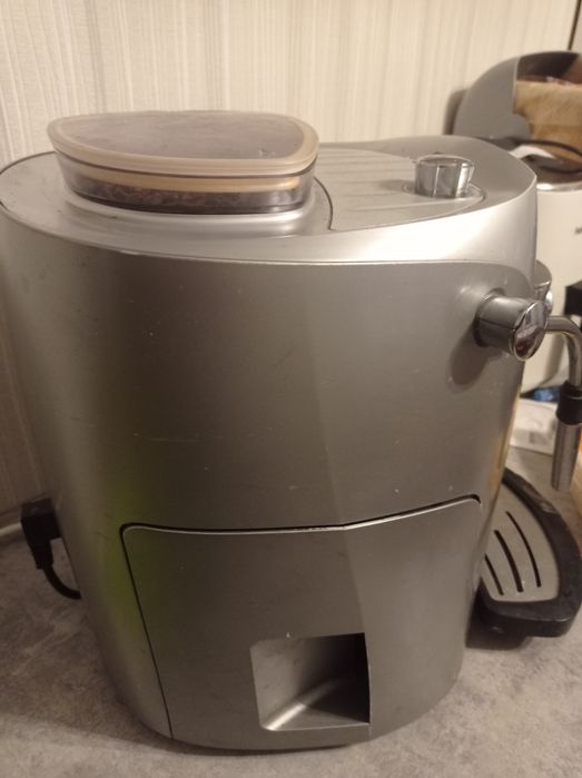 Automatyczny ekspres do kawy Saeco Talea Ring Plus