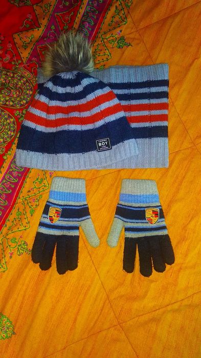 Шапка з хамутом для хлопчика 5 - 8 років.