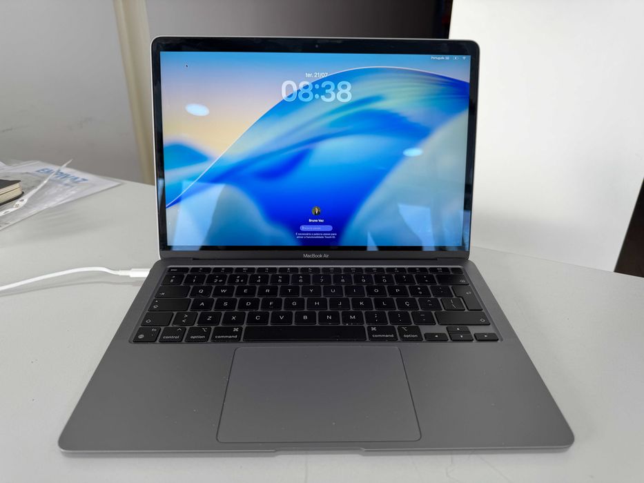 Apple Macbook Air M1