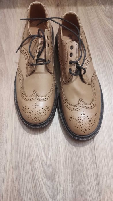 Шкіряні броги Tricker's
