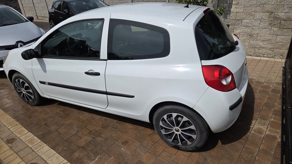 Renault clio III 3 1.5 DCI 68KM