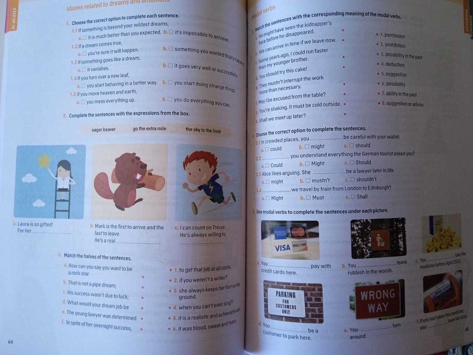 Cadernos de Atividades 10º Ano — Português, BioGeo, Filosofia, Inglês