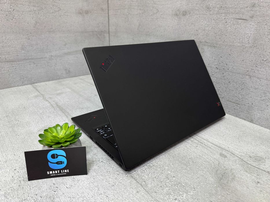 Стильний ноутбук Lenovo X1 Carbon 7th/i5-8265u/8gb ddr3/256gb ssd/14"