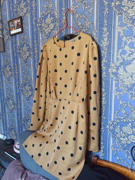 сукня коричнева з принтом горошок Goldi