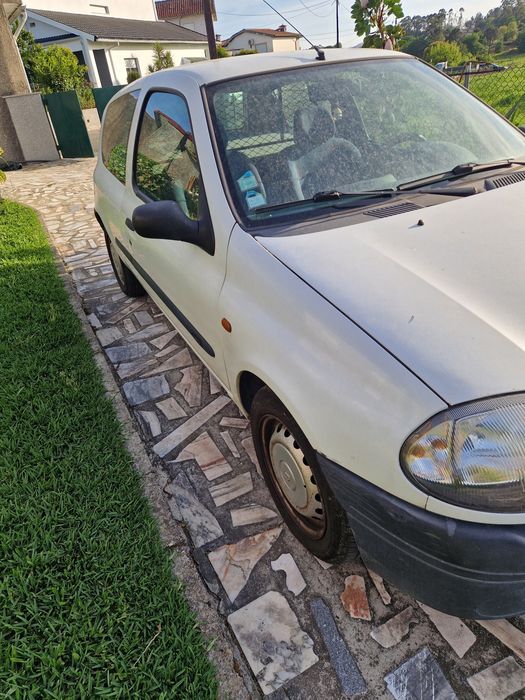 Renault clio  de 1999