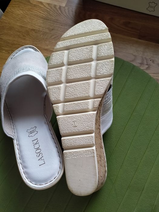 Nowe klapki Lasocki rozm. 39