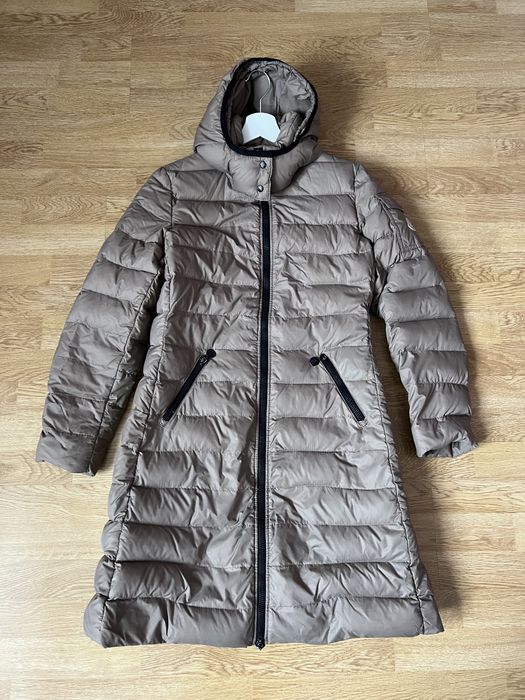 Оригінальний жіночий пуховик Moncler з капюшоном та поясом (Розмір 2 / M)