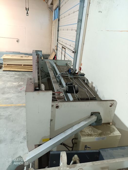 Quinadora e guilhotina novas !!!