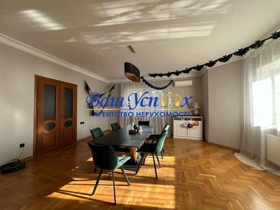 Продажа дома в Золотых Воротах с выходом на реку .Козин