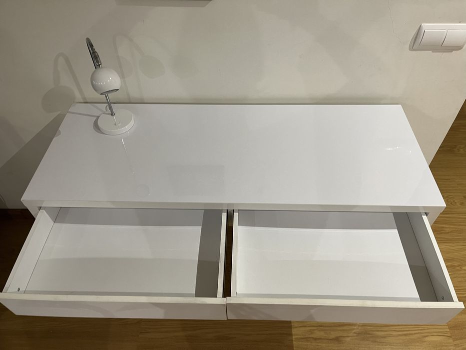 Secretária branca com duas gavetas