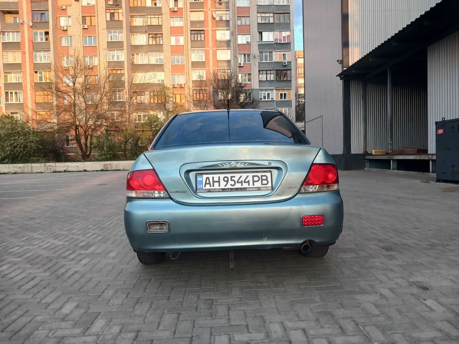 Продам Mitsubishi Lancer.