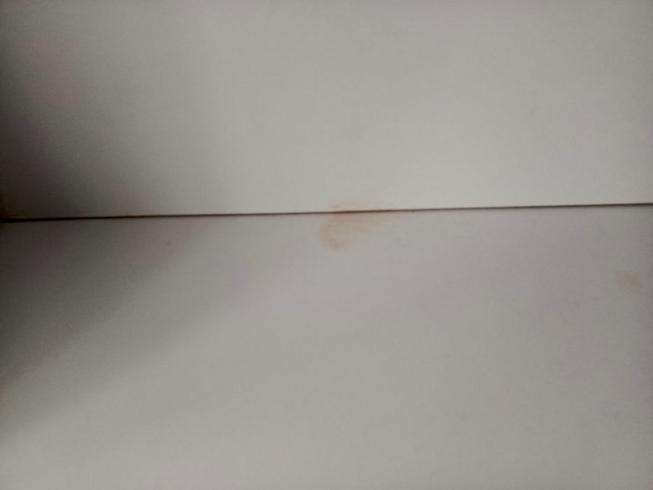 Стіл письмовий білий