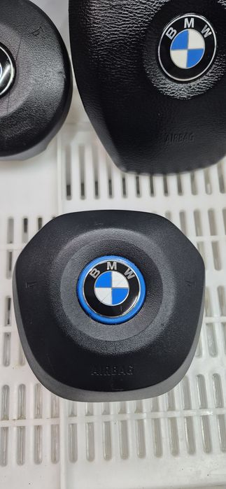 Подушка безопасности в руль BMW
