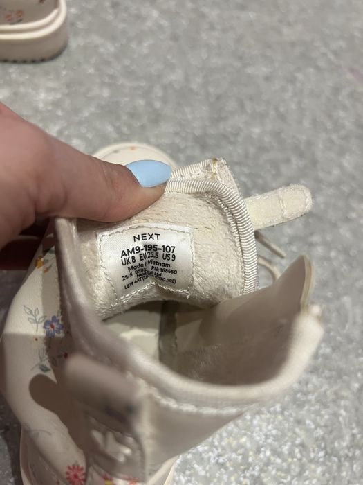 Весняні ботинки Next