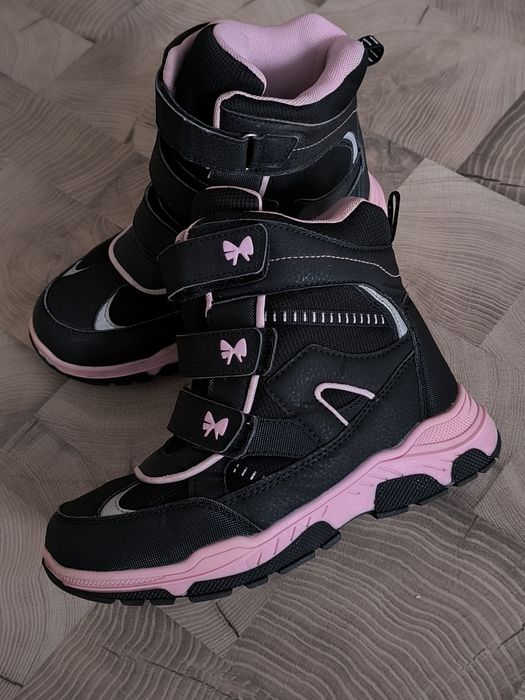 Зимові чоботи, ботинки, сапожки.