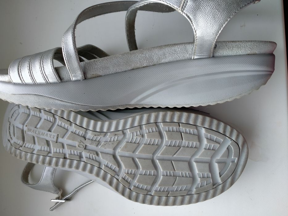 Босоножки босоніжки р 40