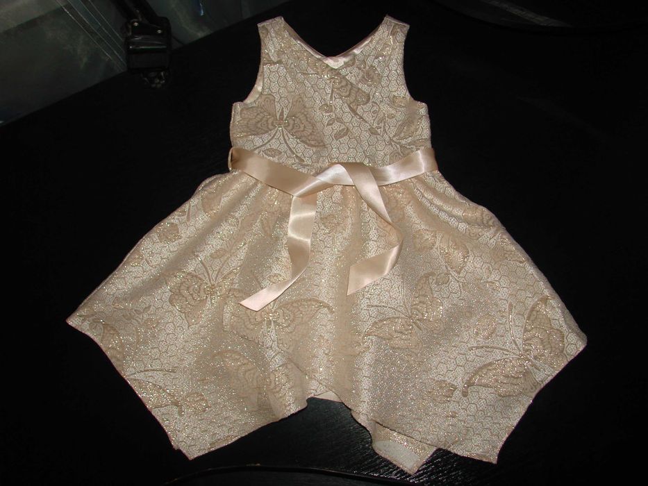 шикарное золотое платье Monsoon 2-3 г как новое!