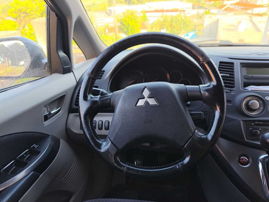 Mitsubishi Grandis 2.0 Diesel 7 lugares