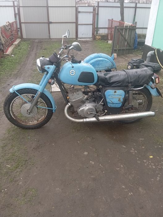 Мотоцикл вже в гарному стані